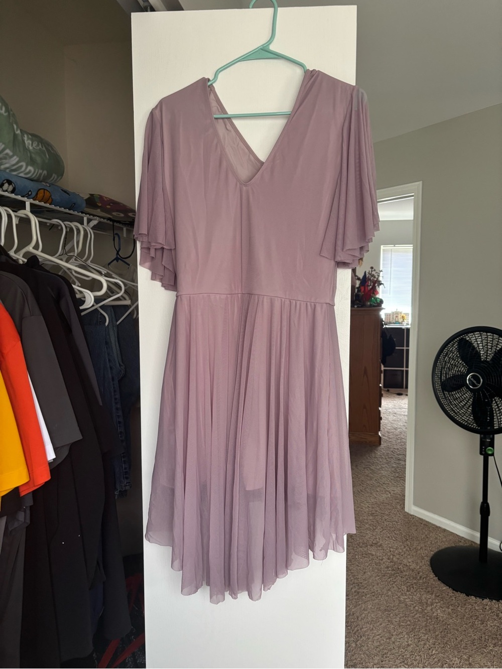Women's V-Neck Flutter Sleeve Midi Dress in Mauve